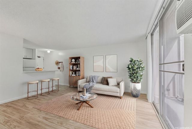 98-1038 Moanalua Road 7-105, Aiea, HI 96701