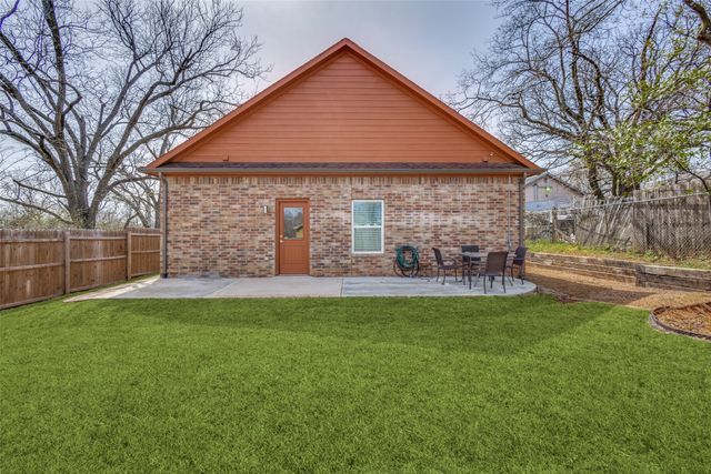409 W Johnson Street, Denison, TX 75020