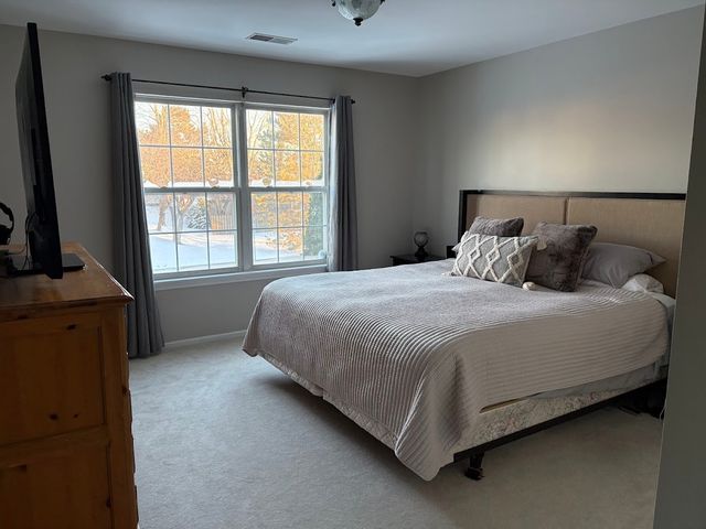 1267 Derby Lane, Mundelein, IL 60060