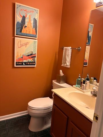 1267 Derby Lane, Mundelein, IL 60060