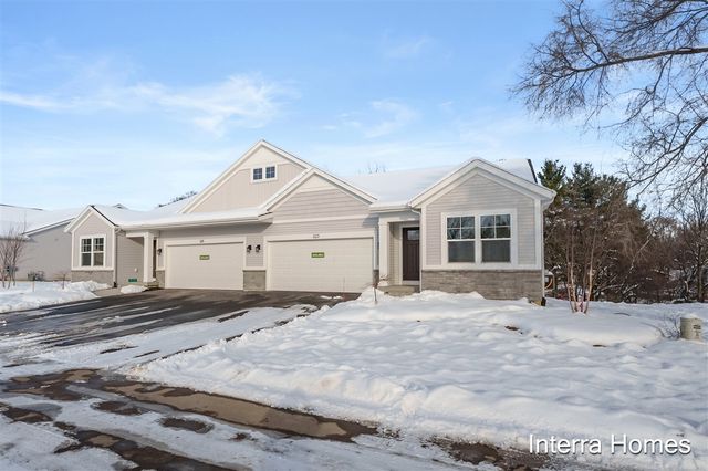 323 Hickory Valley Drive, Kalamazoo, MI 49009