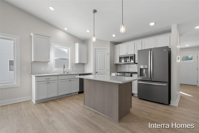 323 Hickory Valley Drive, Kalamazoo, MI 49009