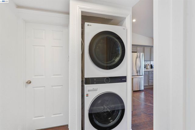 232 Race St, San Jose, CA 95126