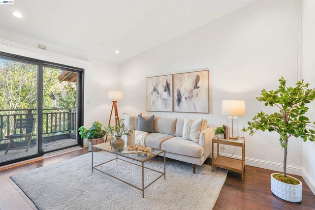 232 Race St, San Jose, CA 95126