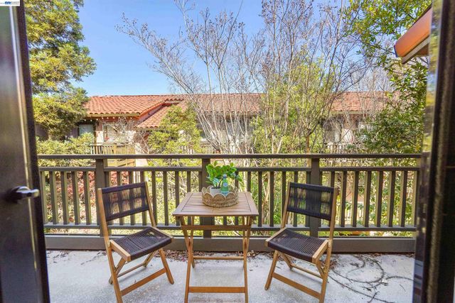 232 Race St, San Jose, CA 95126