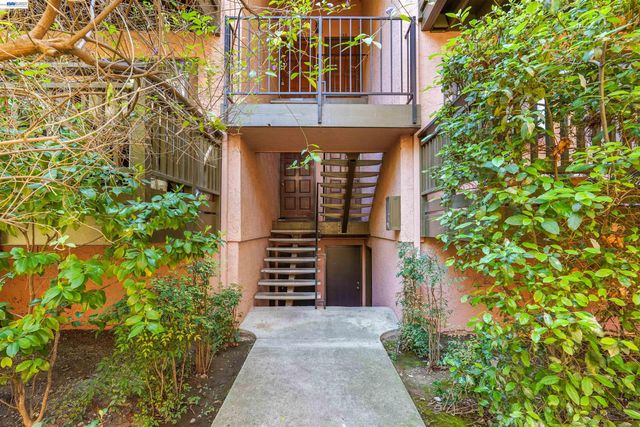 232 Race St, San Jose, CA 95126