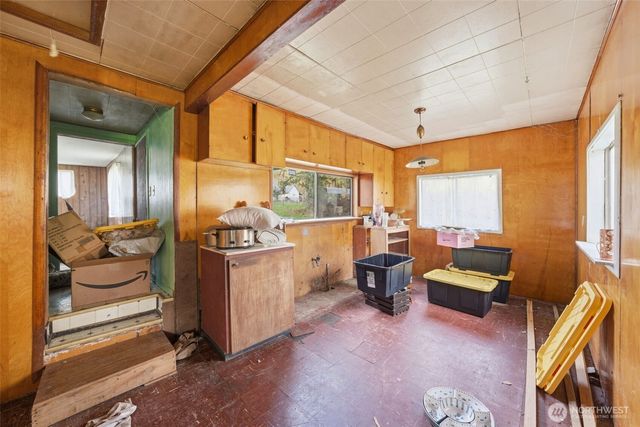 34315 Tanwax Drive E, Eatonville, WA 98328
