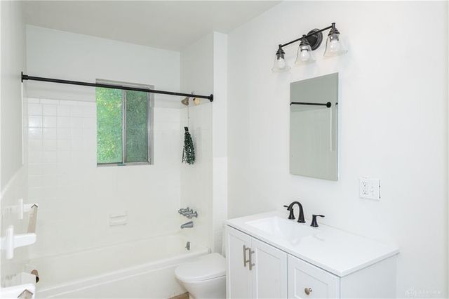 14 Adams Street, Dayton, OH 45410