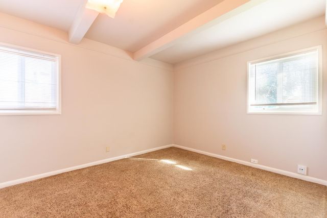 5852 N Haven Dr, North Highlands, CA 95660