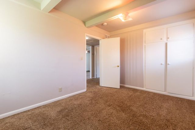 5852 N Haven Dr, North Highlands, CA 95660