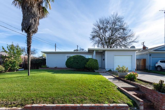 5852 N Haven Dr, North Highlands, CA 95660