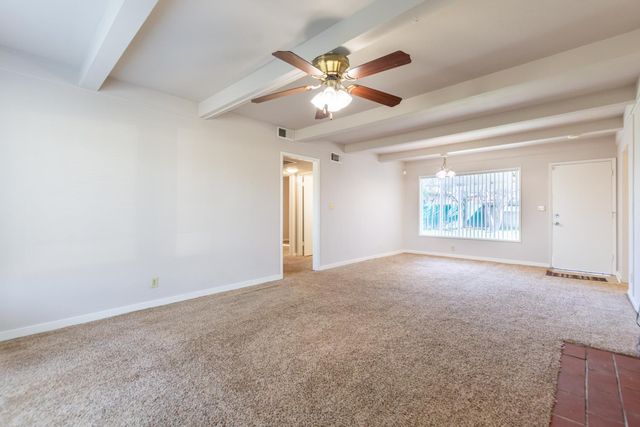 5852 N Haven Dr, North Highlands, CA 95660