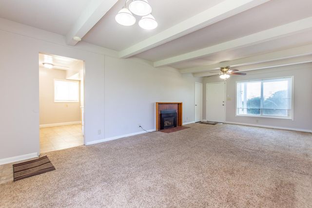 5852 N Haven Dr, North Highlands, CA 95660