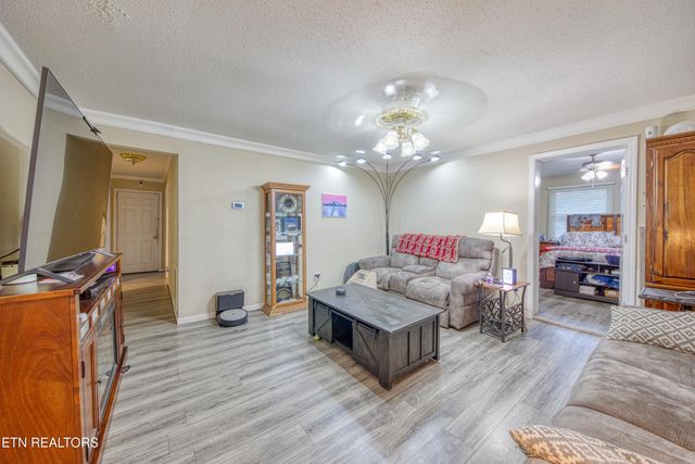 125 S Fowler Circle, Clinton, TN 37716