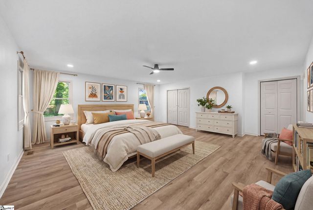 13 Bedford Lane, Taylors, SC 29687