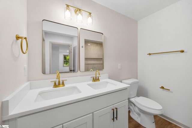 13 Bedford Lane, Taylors, SC 29687