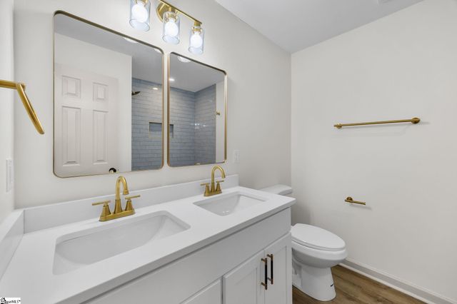 13 Bedford Lane, Taylors, SC 29687