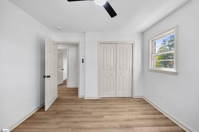 13 Bedford Lane, Taylors, SC 29687