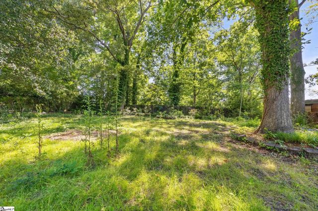 13 Bedford Lane, Taylors, SC 29687