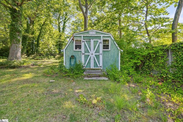 13 Bedford Lane, Taylors, SC 29687