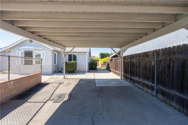 6909 Peach Avenue, Van Nuys, CA 91406