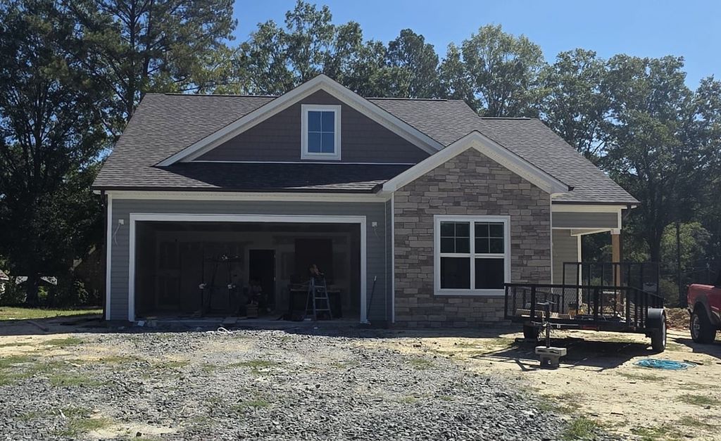 105 Hawthorne Street, Louisburg, NC 27549