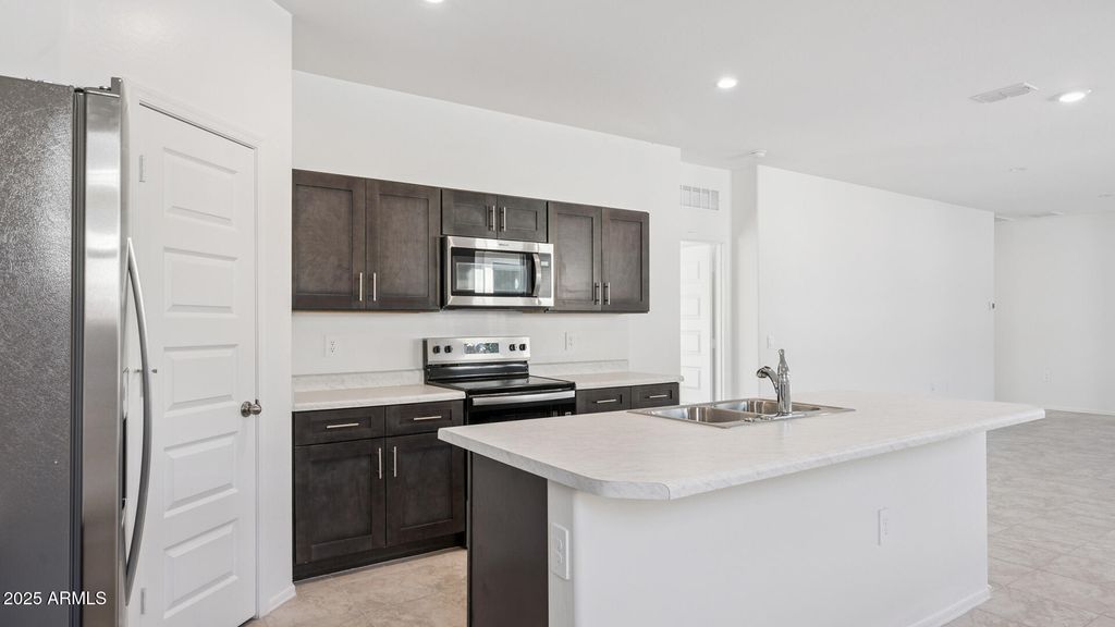 35000 W Lucca Drive, Maricopa, AZ 85138 — photo 4