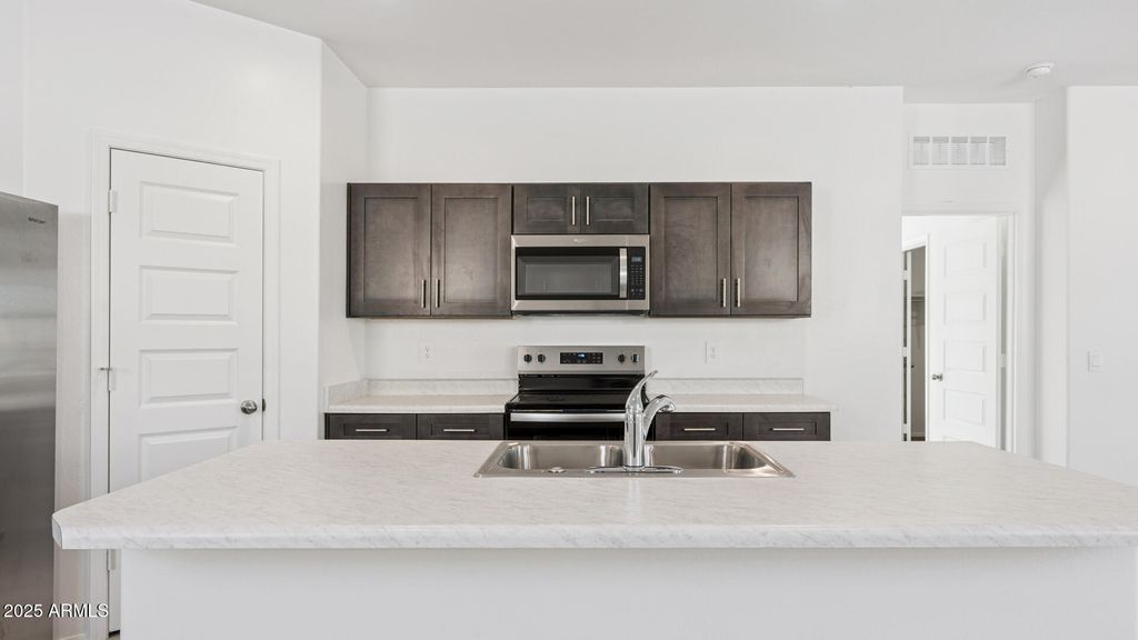 35000 W Lucca Drive, Maricopa, AZ 85138 — photo 5