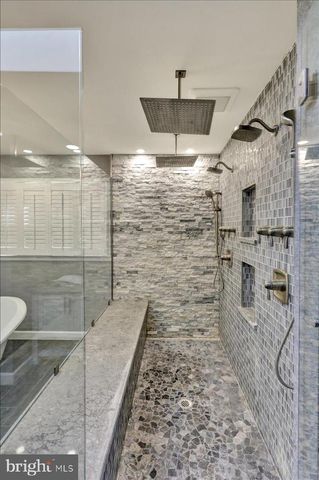 23 LAURA CT, Sinking Spring, PA 19608