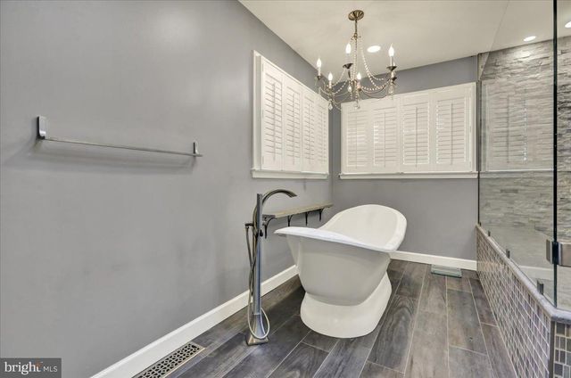 23 LAURA CT, Sinking Spring, PA 19608