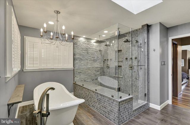 23 LAURA CT, Sinking Spring, PA 19608