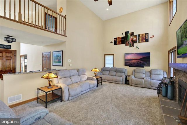 23 LAURA CT, Sinking Spring, PA 19608