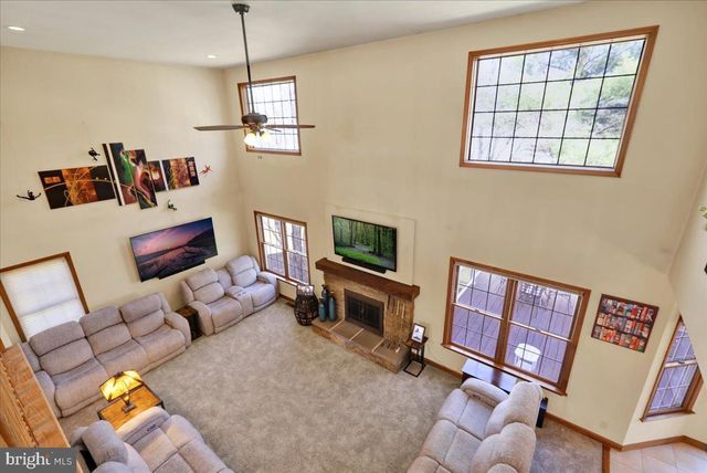 23 LAURA CT, Sinking Spring, PA 19608