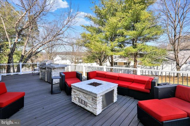 23 LAURA CT, Sinking Spring, PA 19608