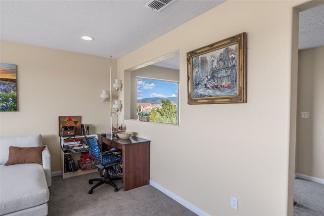 4193 Las Brisas, Santa Fe, NM 87507