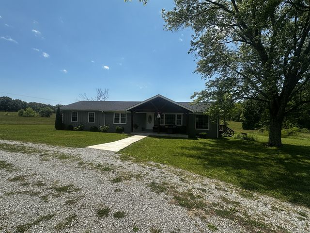 9 Caldwell Rd, Summertown, TN 38483