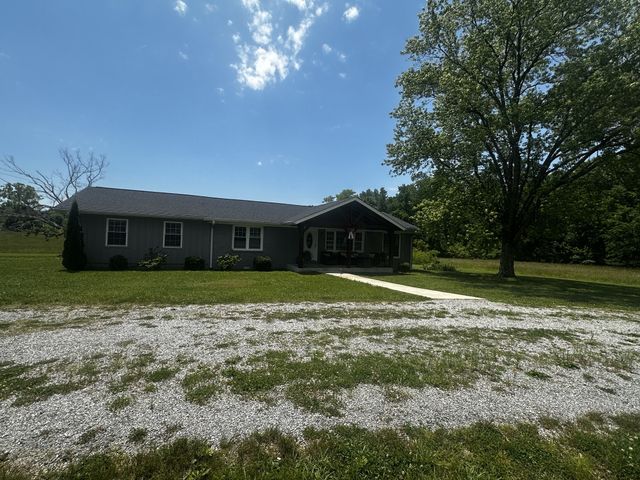 9 Caldwell Rd, Summertown, TN 38483