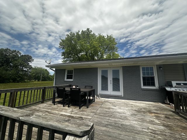 9 Caldwell Rd, Summertown, TN 38483