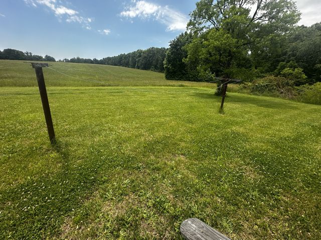 9 Caldwell Rd, Summertown, TN 38483