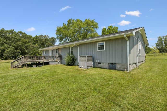 9 Caldwell Rd, Summertown, TN 38483