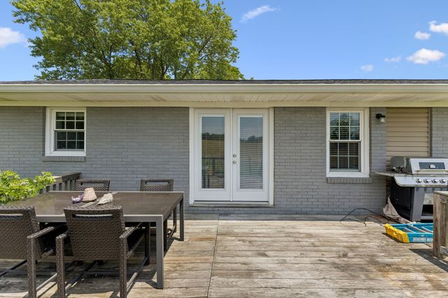 9 Caldwell Rd, Summertown, TN 38483