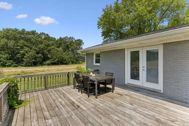 9 Caldwell Rd, Summertown, TN 38483