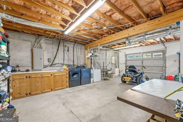 3906 Laurens Lane, Snellville, GA 30039