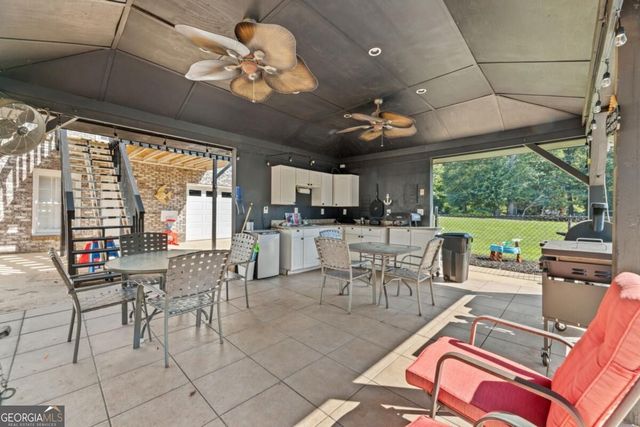 3906 Laurens Lane, Snellville, GA 30039