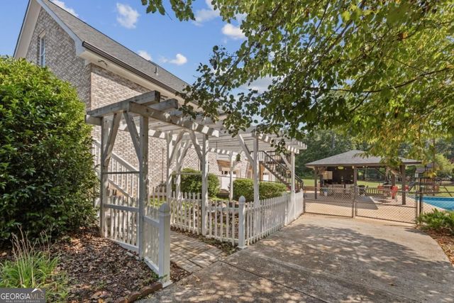 3906 Laurens Lane, Snellville, GA 30039