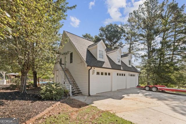 3906 Laurens Lane, Snellville, GA 30039