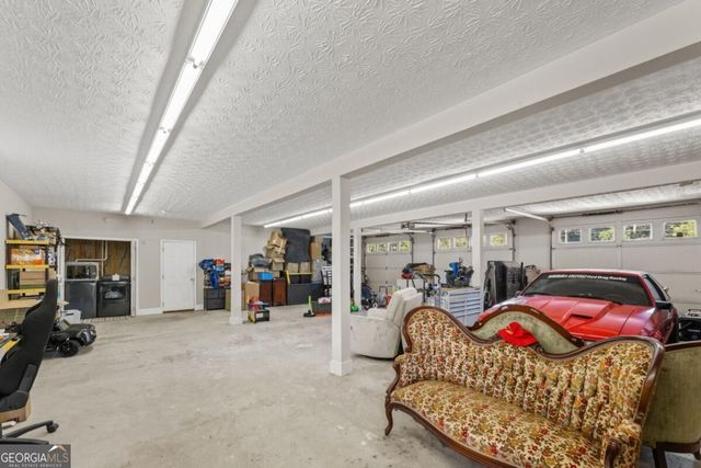 3906 Laurens Lane, Snellville, GA 30039