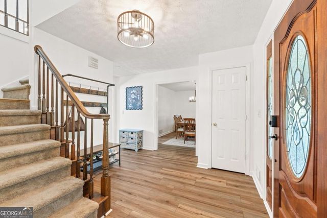 3906 Laurens Lane, Snellville, GA 30039