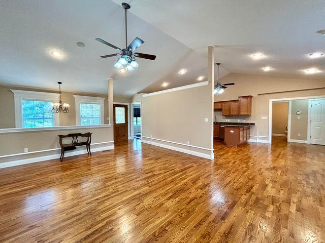 568 White Tail Run Drive, Somerset, KY 42503