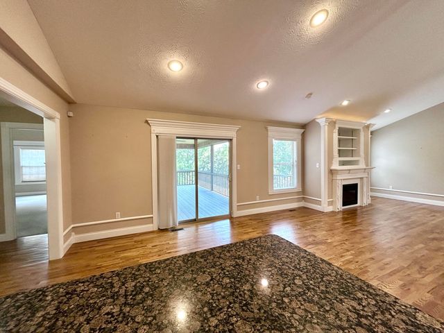 568 White Tail Run Drive, Somerset, KY 42503